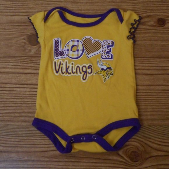 NFL Other - Minnesota Vikings LOVE VIKINGS onsie
